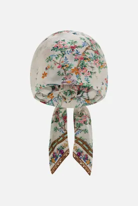 HEADSCARF PLUMES AND PARTERRES