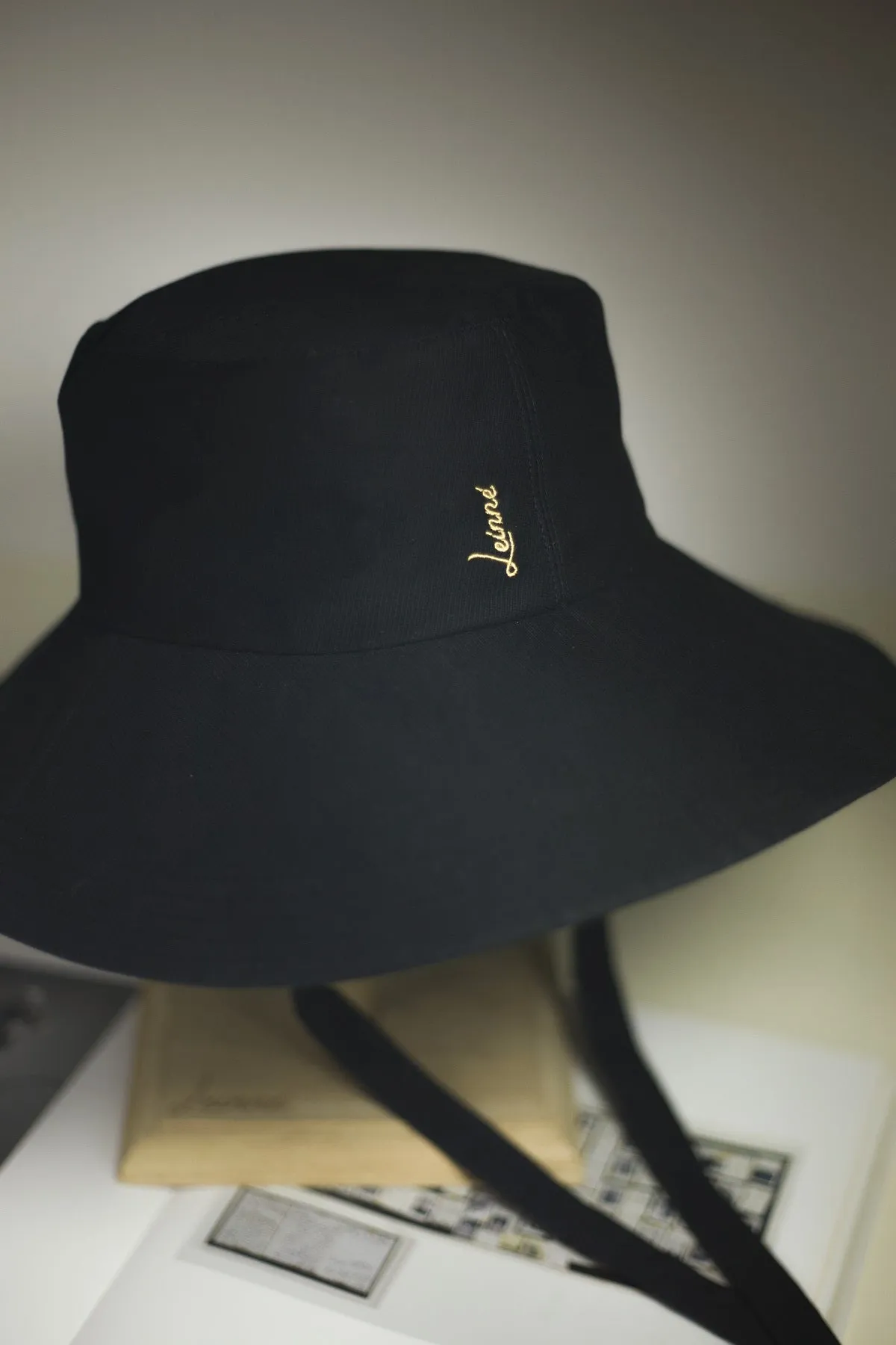Lu downturn brim cotton hat
