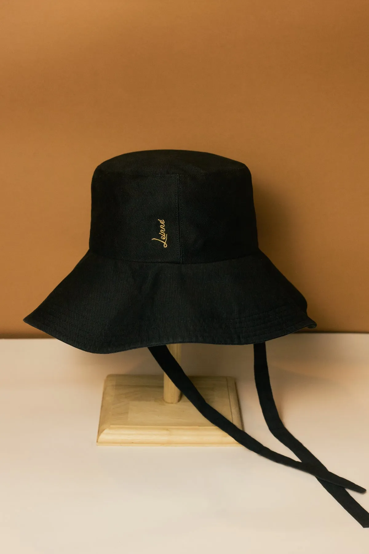 Lu downturn brim cotton hat
