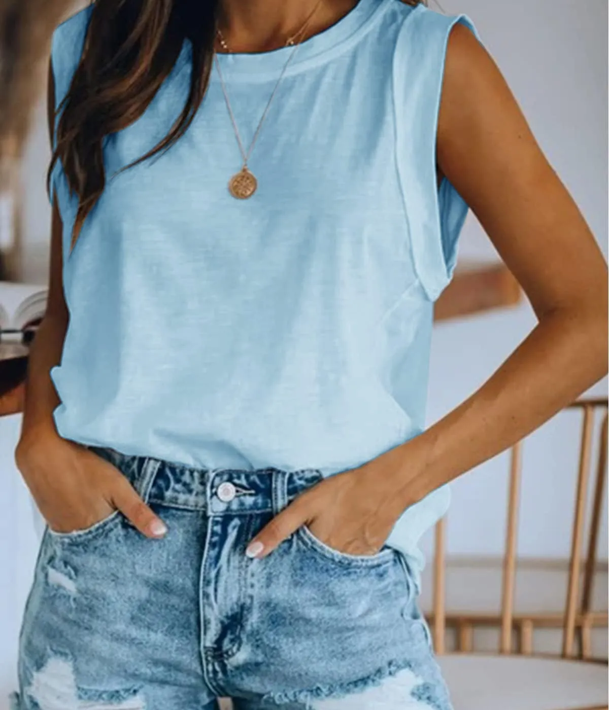 Women's Summer Sleeveless Tank Top Loose Fit Casual Crew Neck T Shirts Basic Tee Tops